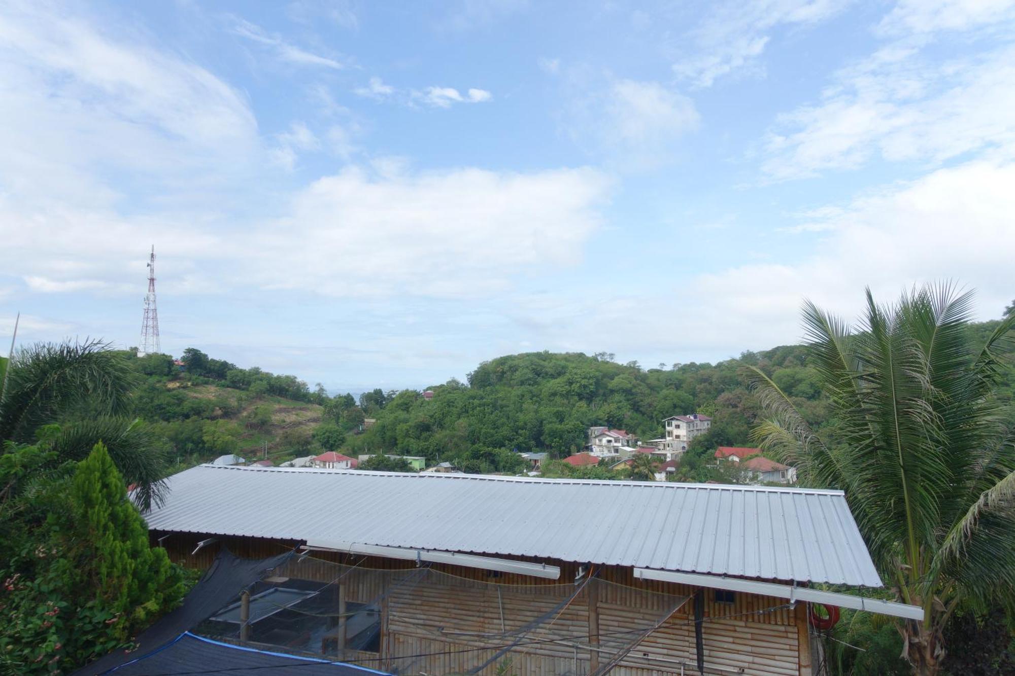 Tarsan Homestay Labuan Bajo Exterior foto